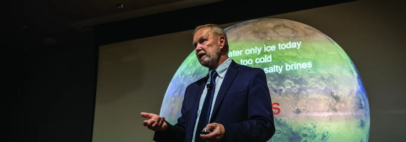 Professor Ray Arvidson granted Earth Science in United States Leader Award