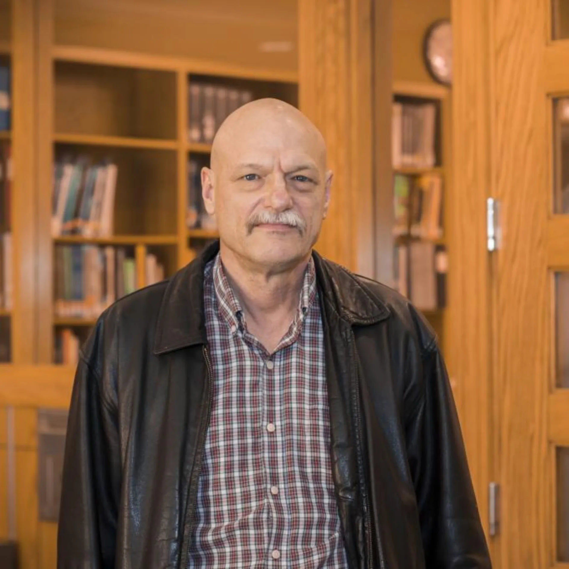 ​Robert E. Criss